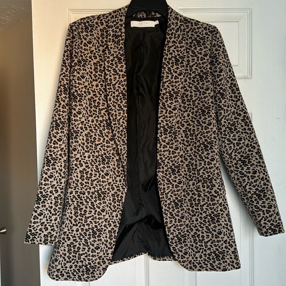 Animal print oversized Blazer! 🤎🖤